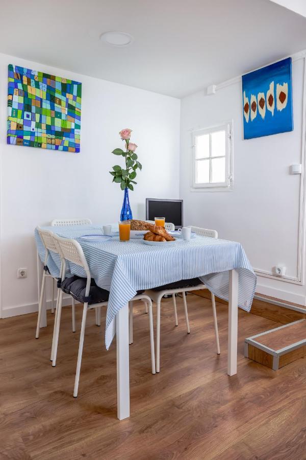 Cozy 3 Bedroom Apt In Lively Bairro Alto Lisbon Exterior photo